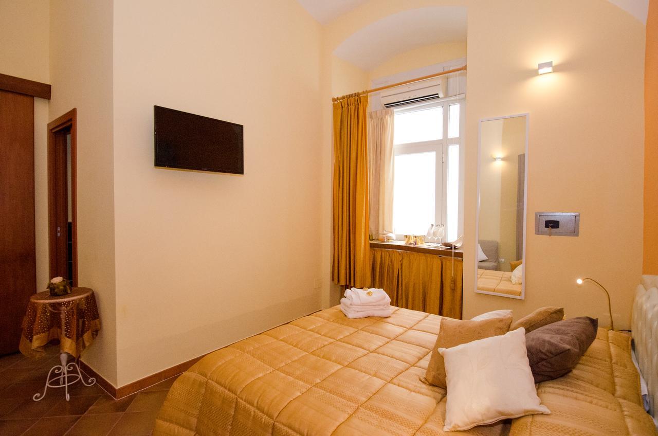 B&B L'Incrocio ซาแลร์โน ภายนอก รูปภาพ