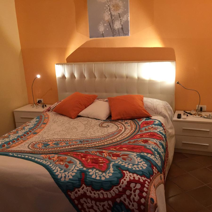 B&B L'Incrocio ซาแลร์โน ภายนอก รูปภาพ